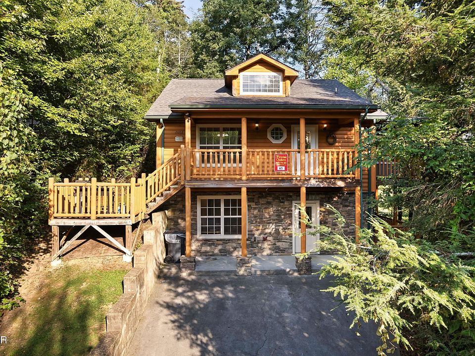 1st image of 2602 Stonebrook Dr