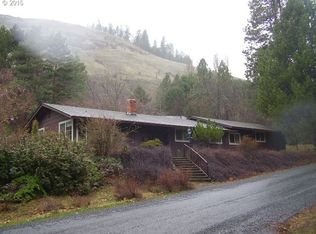 8 Pine Crest Dr, La Grande, OR 97850