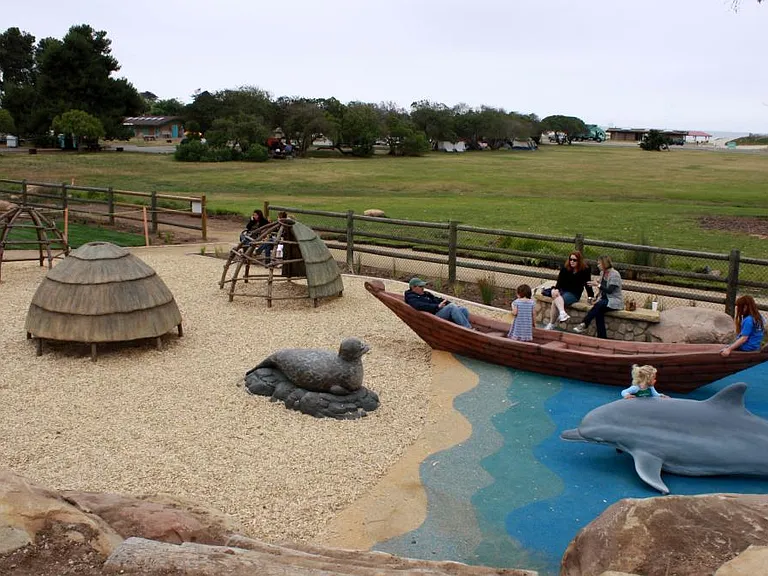 Carpinteria play park 2 blocks