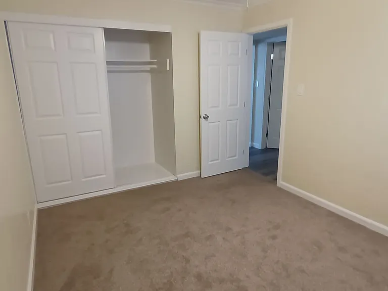 2507 Edison Ave #11 — Photo 23