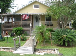 1106 Juniper Rd, Clear Lake Shores, TX 77565