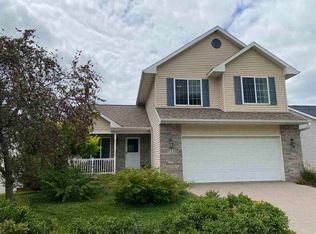 833 McCollister Ct, Iowa City, IA 52240