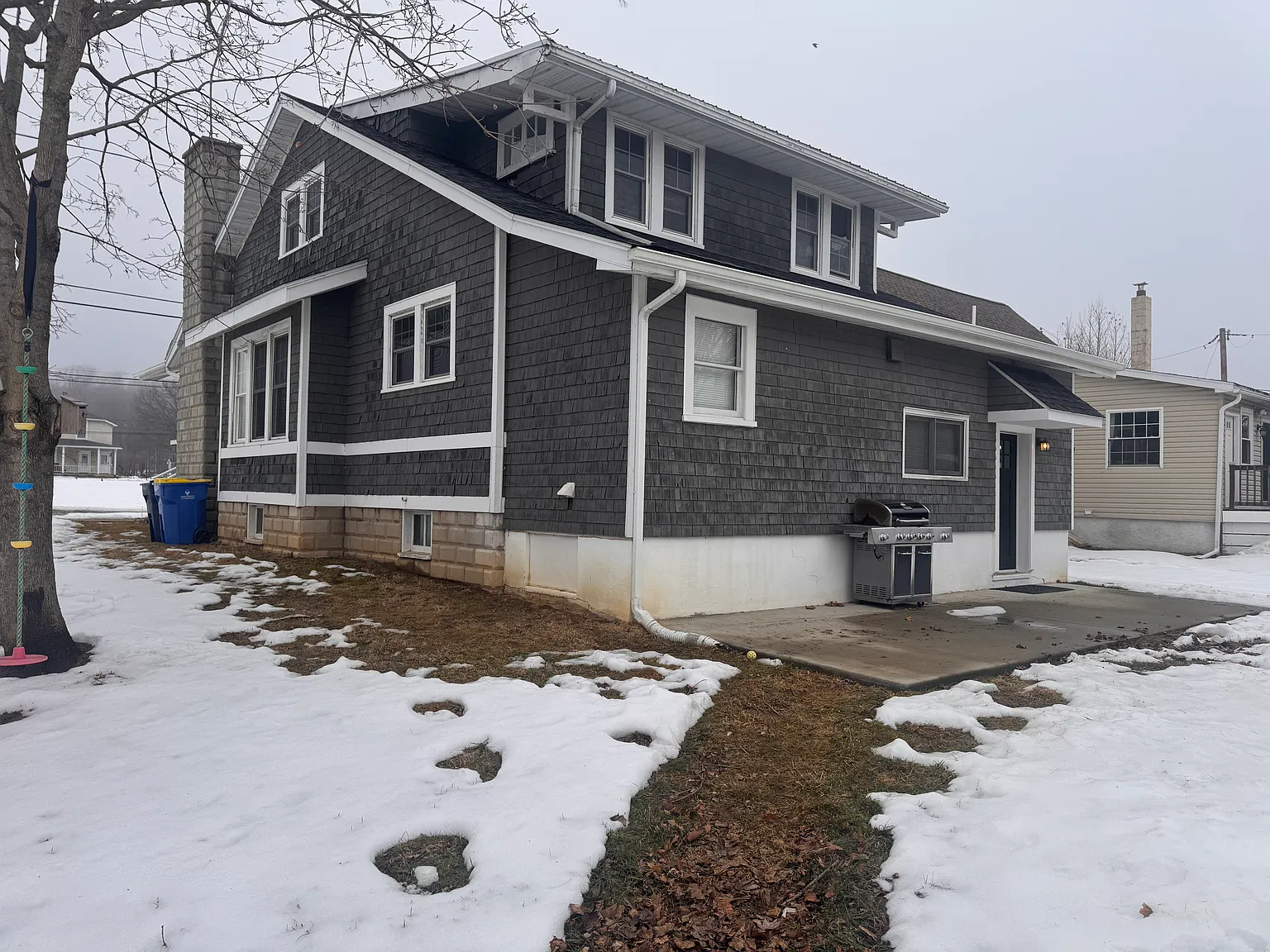1911 Valley Road — Photo 1
