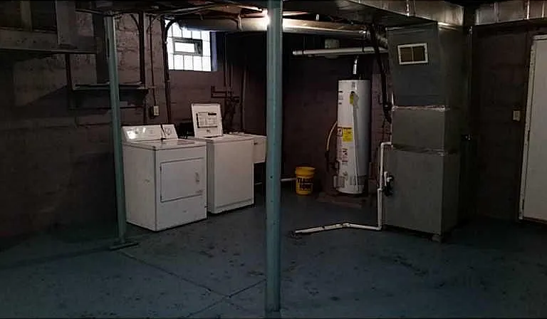 Basement with Laundry