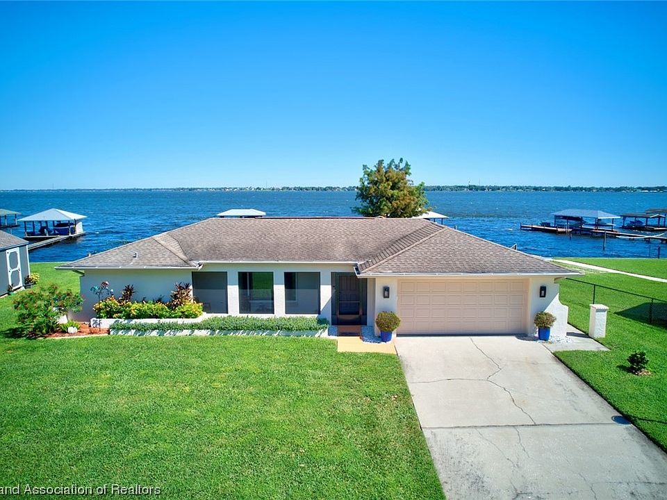 1st image of 207 Lakerim Ct