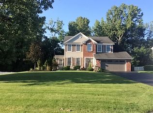 5 Mill Run, Rensselaer, NY 12144