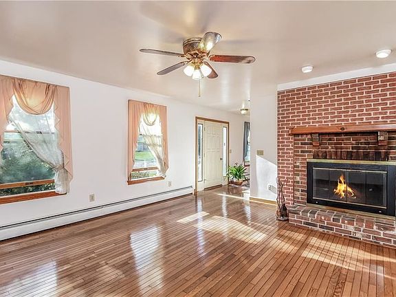 5th image of 20 Juniper Ave