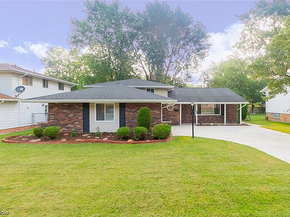 2nd image of 7023 Greenbriar Dr