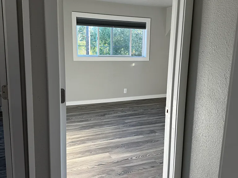 1730 Broadway St — Photo 16