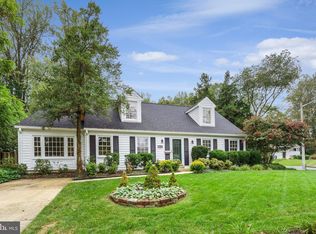 8611 Canterbury Dr, Annandale, VA 22003