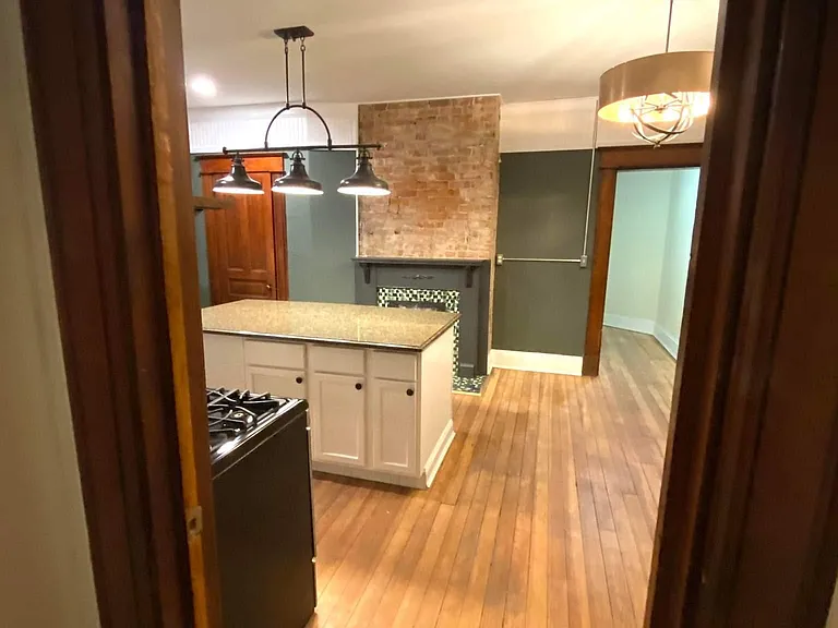 201 Sterrett Ave #2 — Photo 7