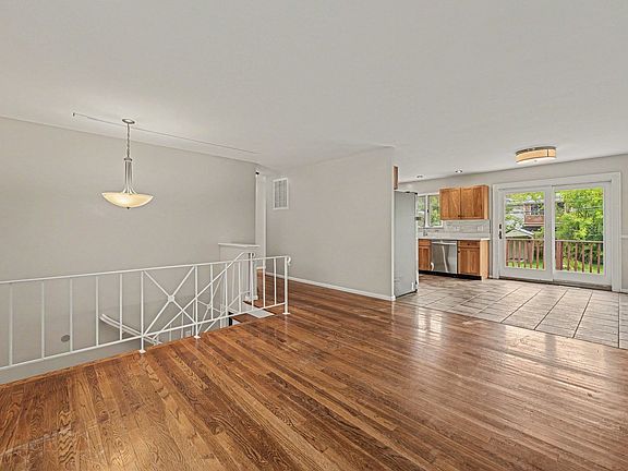 2nd image of 1861 225th St