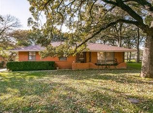 2321 Tiago Dr, Grand Prairie, TX 75050