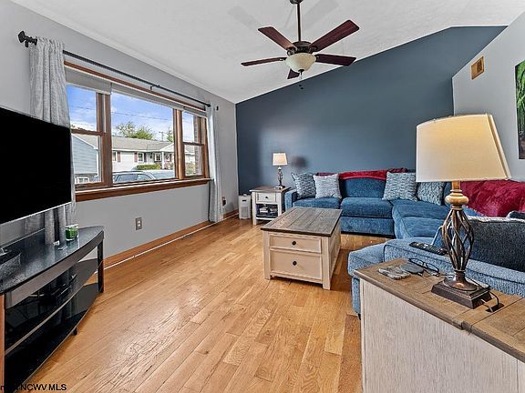 2nd image of 407 Corona Dr