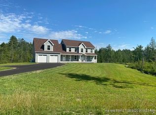 14 Harrison Ln, Gorham, ME 04038