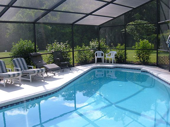 New Screened Pool