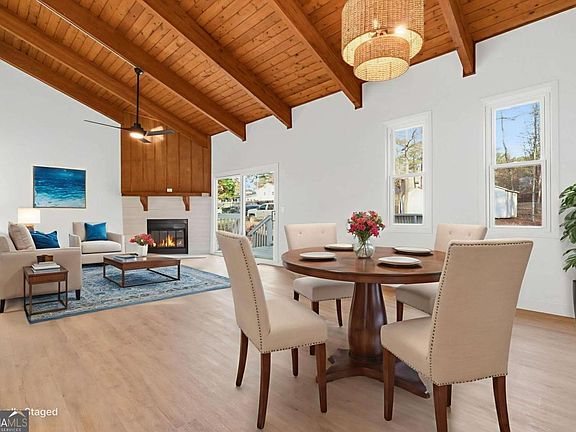 2nd image of 3447 Dry Creek Rd