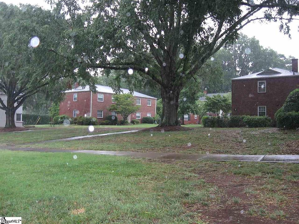 1st image of 100 Lewis Dr Unit 2-B