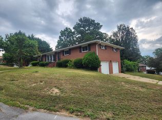 176 Diane Ln, Fort Oglethorpe, GA 30742