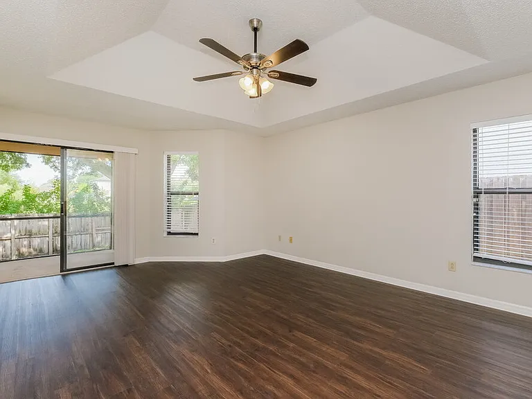 5713 Erhardt Dr — Photo 8