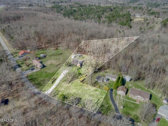 2nd image of 615 Lemont&yates Mountain Rd