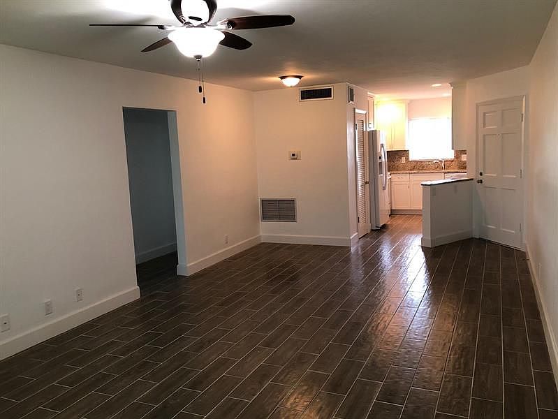 1st image of 4 Westwood Ave APT 207H