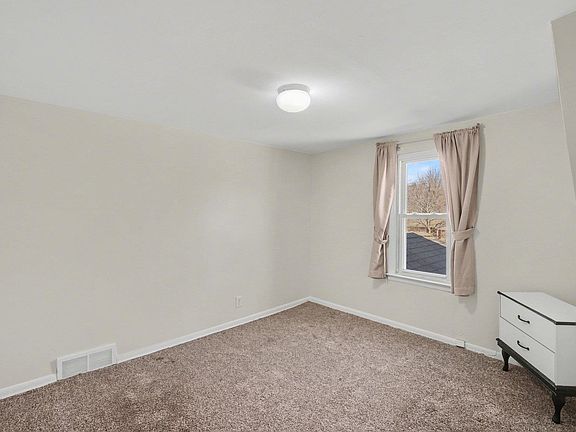 5th image of 1163 W Reid Rd #3