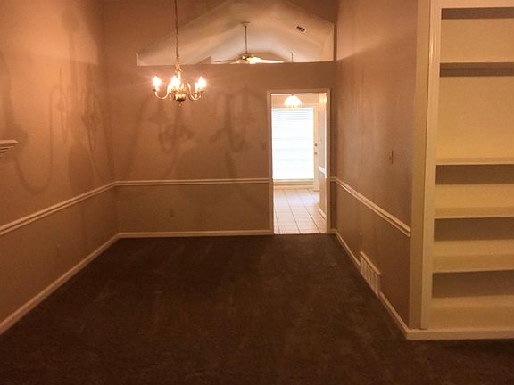 4th image of 4052 Muirfield Dr