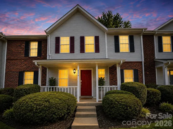 6216 Windsor Gate Ln, Charlotte, NC 28215