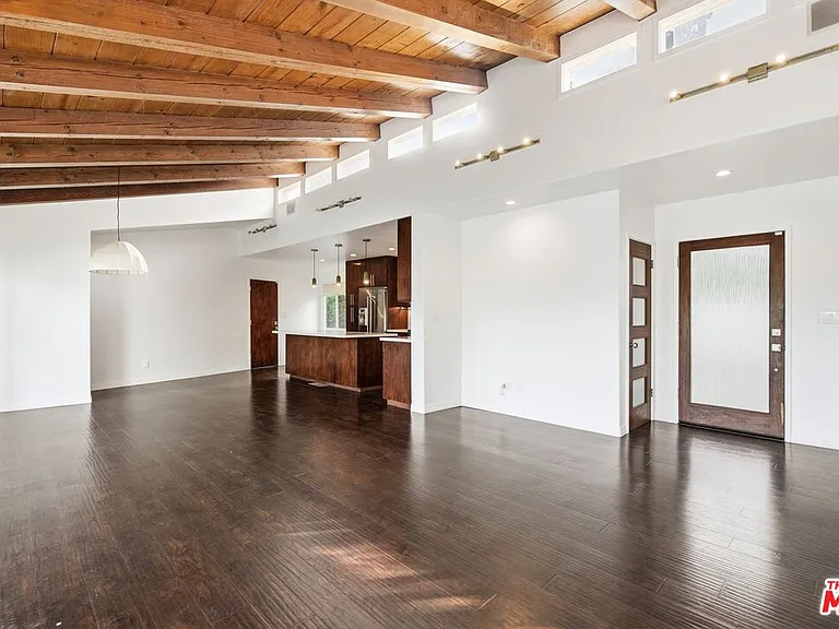 3476 Troy Dr — Photo 14