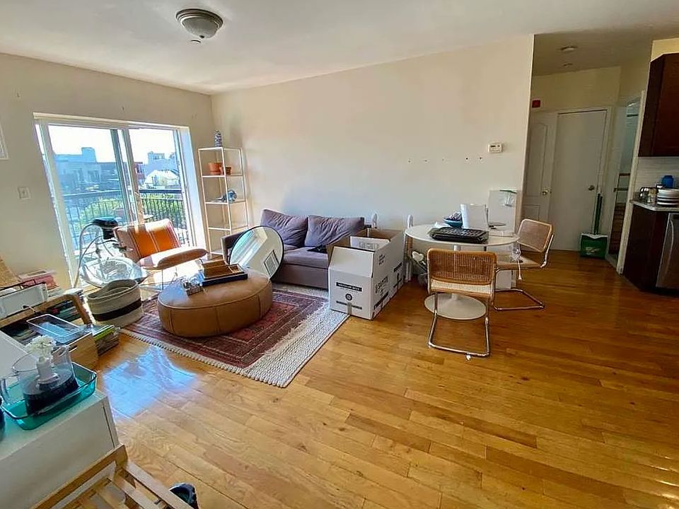 1st image of 257 15th St APT 403