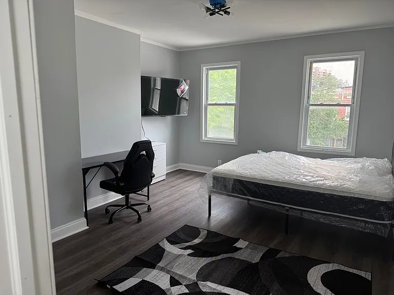 2800 Huntingdon Ave — Photo 6