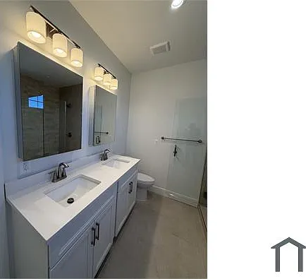 1001 Douglas St NE #A — Photo 9