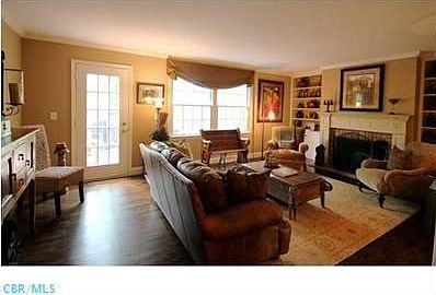3rd image of 1243 Kenbrook Hills Dr