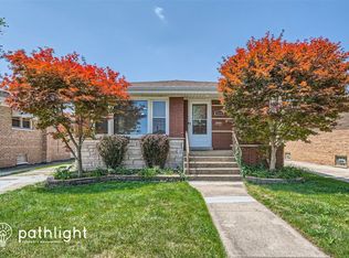 9048 S Utica Ave, Hoffman Estates, IL 60805