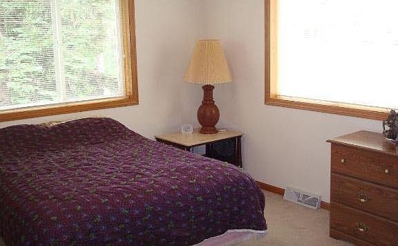 2nd image of 1511 Veterans Drive N