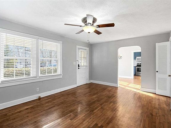 3rd image of 724 Charlton St NW