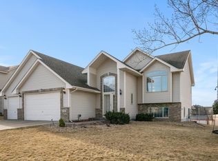 584 140th Ln NW, Andover, MN 55304