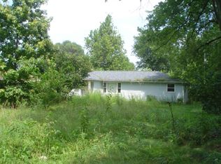 101 S Maple St, Rosedale, IN 47874