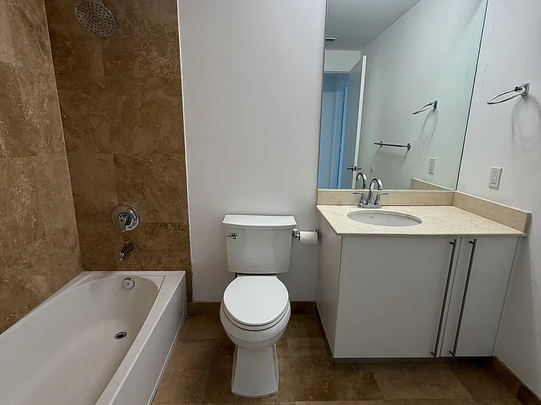 3030 NE 188th St #509 — Photo 34