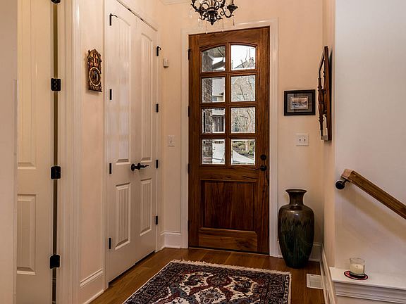 2nd image of 1436 Villa Forest Way