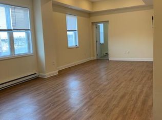 345 N 12th St APT 2A, Philadelphia, PA 19107