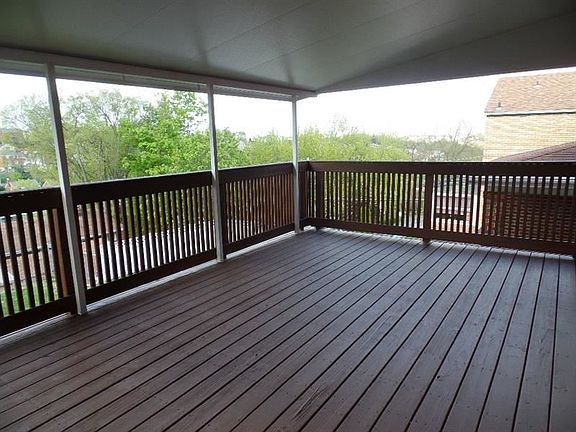 5th image of 383 Lamarido St
