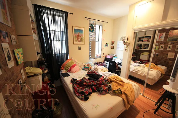 Rented by Kings Court Real Estate | media 38