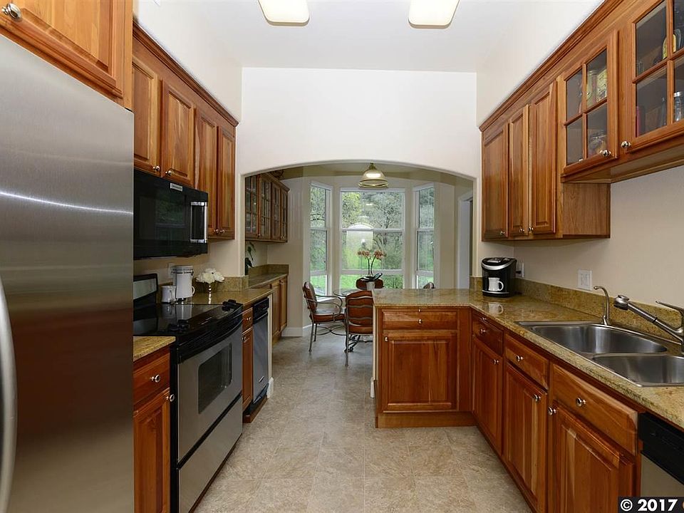 1st image of 5961 Autumnwood Dr APT 1C