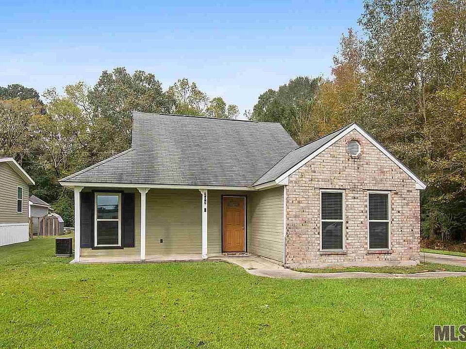 1st image of 20315 Buck Horn Dr