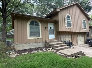 1906 E Cedar St, Olathe, KS 66062