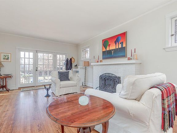 5th image of 7027 Waterman Ave