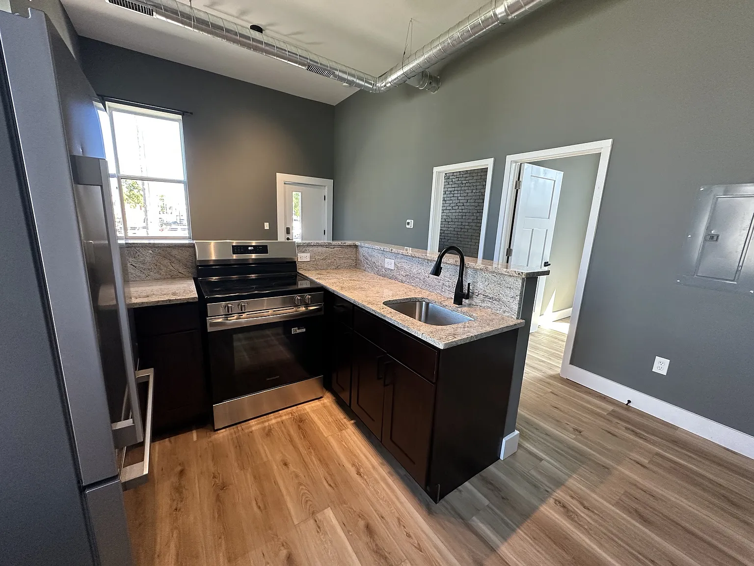 1349 South B Street - 1 — Photo 3