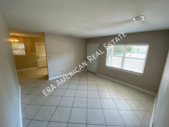 2nd image of 337 Linda Ln NW